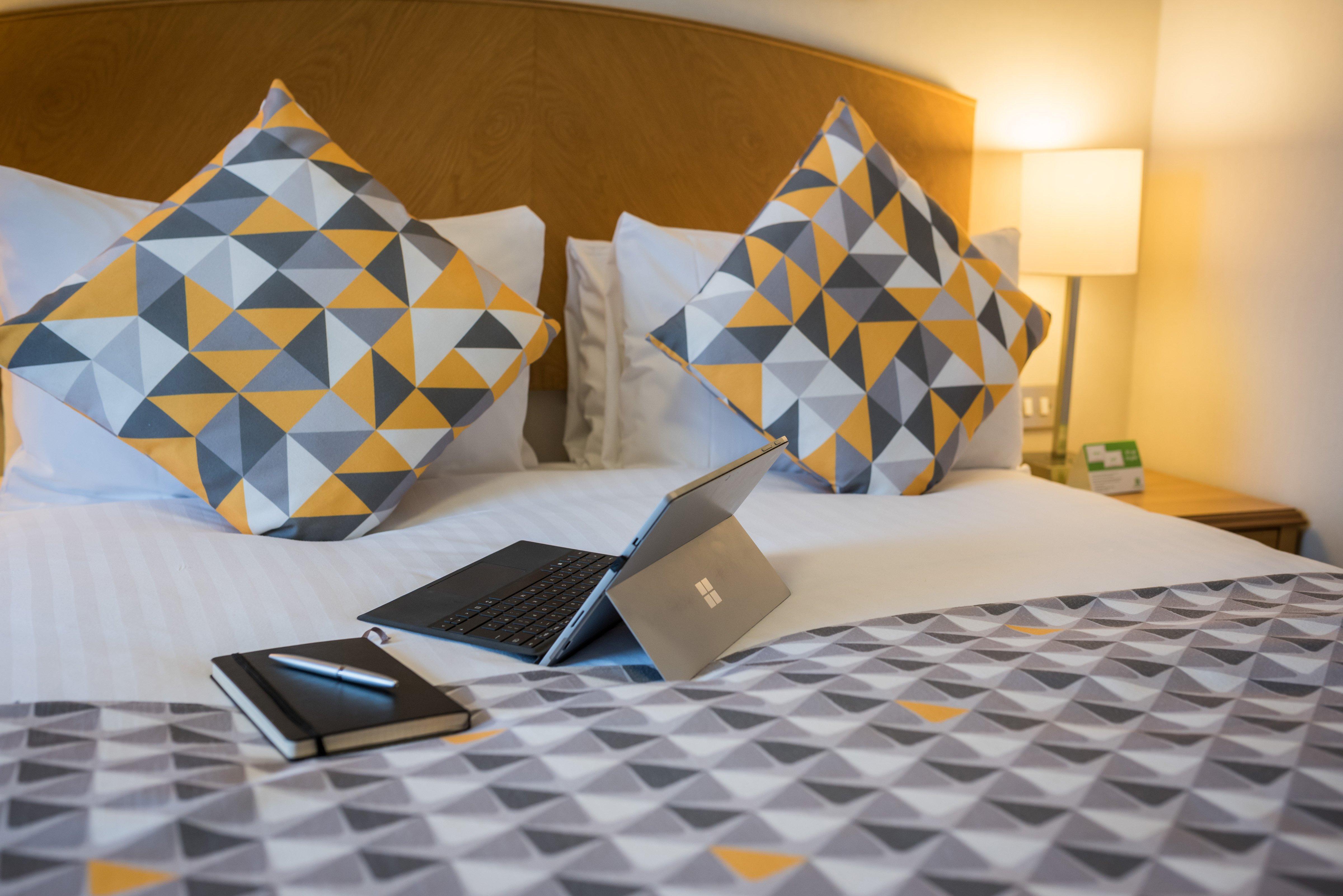Holiday Inn Manchester West By Ihg Salford  Eksteriør billede