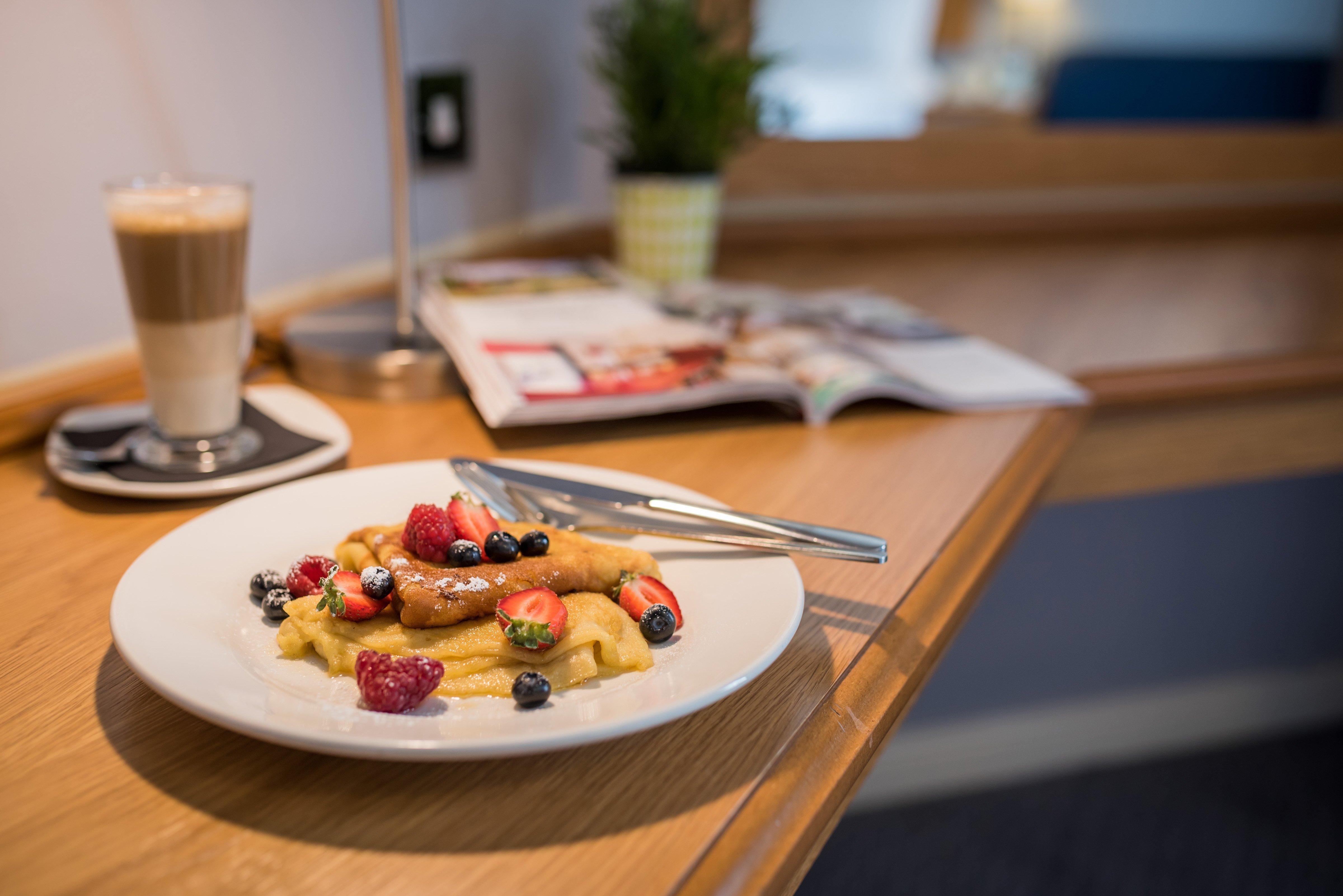 Holiday Inn Manchester West By Ihg Salford  Eksteriør billede